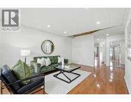 47 GAYDON Way - 3
