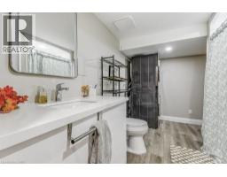 542 PARIS Road - 33