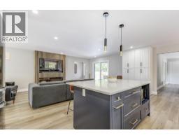 542 PARIS Road - 8