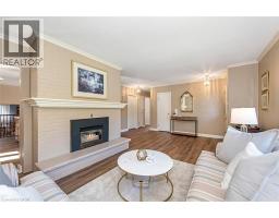 97 ELLIS Crescent S - 10