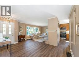 97 ELLIS Crescent S - 16