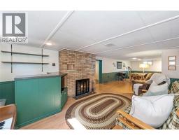 97 ELLIS Crescent S - 27