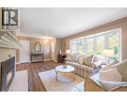 97 ELLIS Crescent S - 9