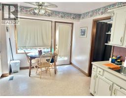 21 CARRIAGE Road - 12