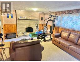 21 CARRIAGE Road - 24