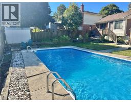 21 CARRIAGE Road - 34