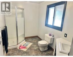 21 CARRIAGE Road - 5