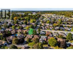 22 FALLS Crescent - 37