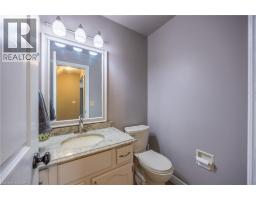 22 FALLS Crescent - 5