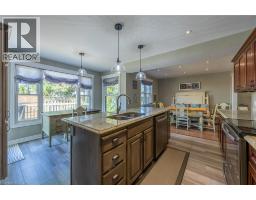 22 FALLS Crescent - 9