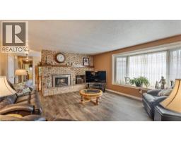 54 BEE Street - 11