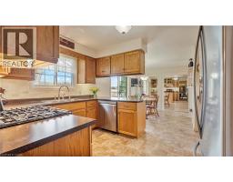 54 BEE Street - 14