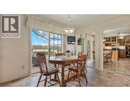54 BEE Street - 18