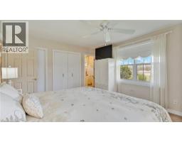 54 BEE Street - 23
