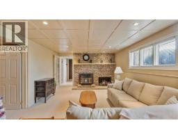 54 BEE Street - 29