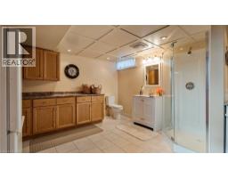 54 BEE Street - 31