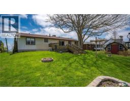 54 BEE Street - 40