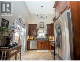51 LESLIE Avenue - 8