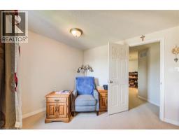 260 WESTMEADOW Drive - 16