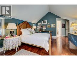 57 BROCK Street - 32