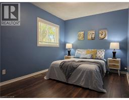 211 VERONICA Drive UnitNo. 10 - 5