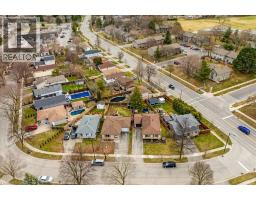 197 DUNSDON Street - 27