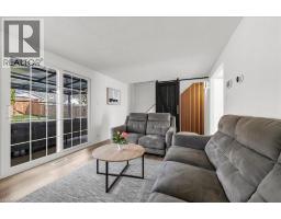 197 DUNSDON Street - 8