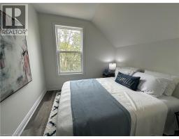 315 SIMCOE Street - 9
