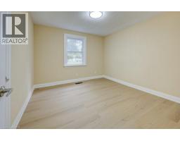 492 EPHRAIM Street - 19