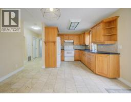 492 EPHRAIM Street - 9