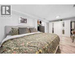 10 BROKEN OAK Crescent - 27