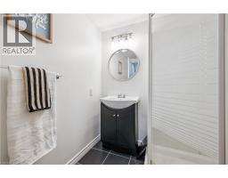 10 BROKEN OAK Crescent - 28