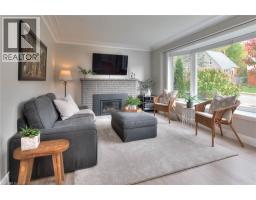 112 CEDAR Street S - 11