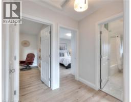 112 CEDAR Street S - 18