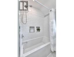 112 CEDAR Street S - 26