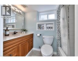112 CEDAR Street S - 30