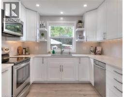 112 CEDAR Street S - 6