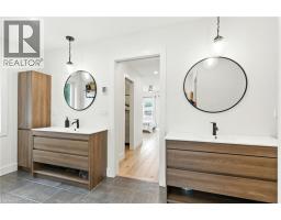 210 NORTHLAKE Drive - 5