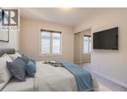 139 FAIREY CRESCENT Crescent - 21
