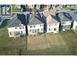139 FAIREY CRESCENT Crescent - 26