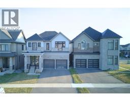 139 FAIREY CRESCENT Crescent - 3
