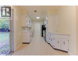 88 ELLIS Crescent S - 12