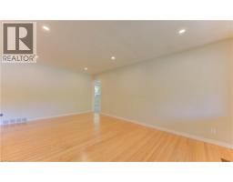 88 ELLIS Crescent S - 22
