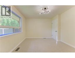 88 ELLIS Crescent S - 24