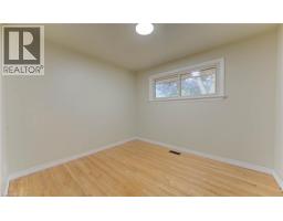 88 ELLIS Crescent S - 33