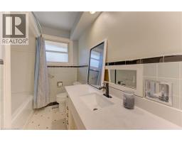 88 ELLIS Crescent S - 34