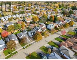 234 DARTMOOR Crescent - 42