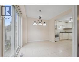 35 EDGEMERE Drive - 19