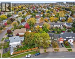 35 EDGEMERE Drive - 44