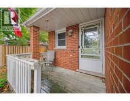 35 EDGEMERE Drive - 8